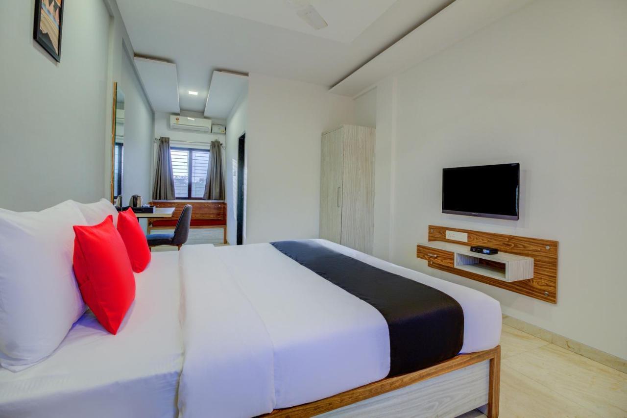 אליבג Capital O 71872 Sahyadri Cottage מראה חיצוני תמונה